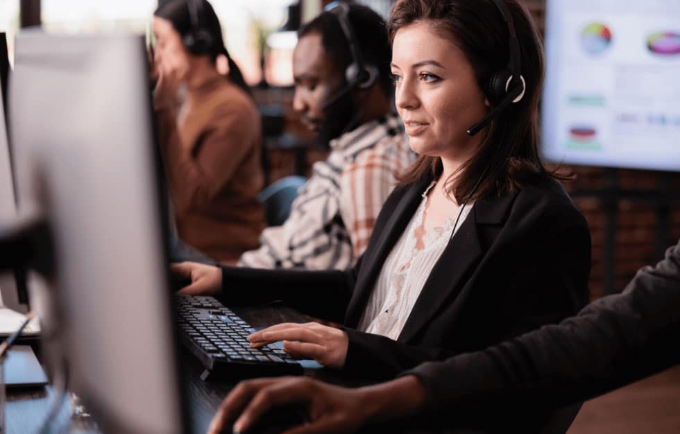 5 Benefits of Outsourcing Your Insurance Premium Payment Services
